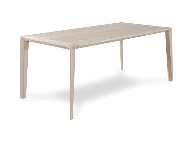 Table.001